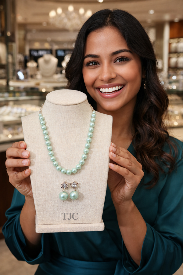 Glass Pearl Mint & Pista Green Color Round Shape Beaded Necklace / MalaWith Brass Metal