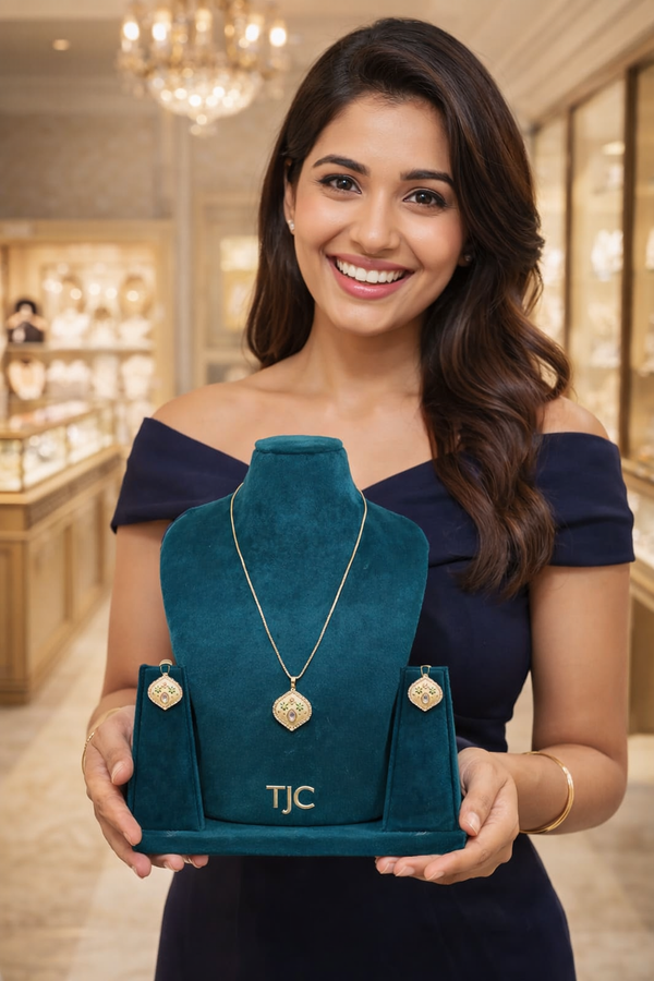 Italian Enamel Peach & Green Moissanite Polki Chain Pendant / Necklace Set