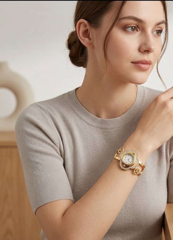 Anti - Tarnish Premium Quality Watch Bracelet with Oval Shape